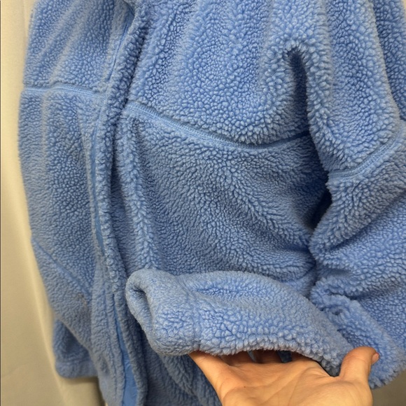 Old Navy Sweater - Picture 3 of 4